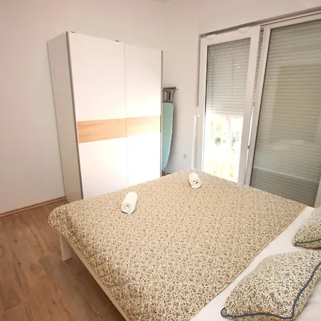 Apartment Larus